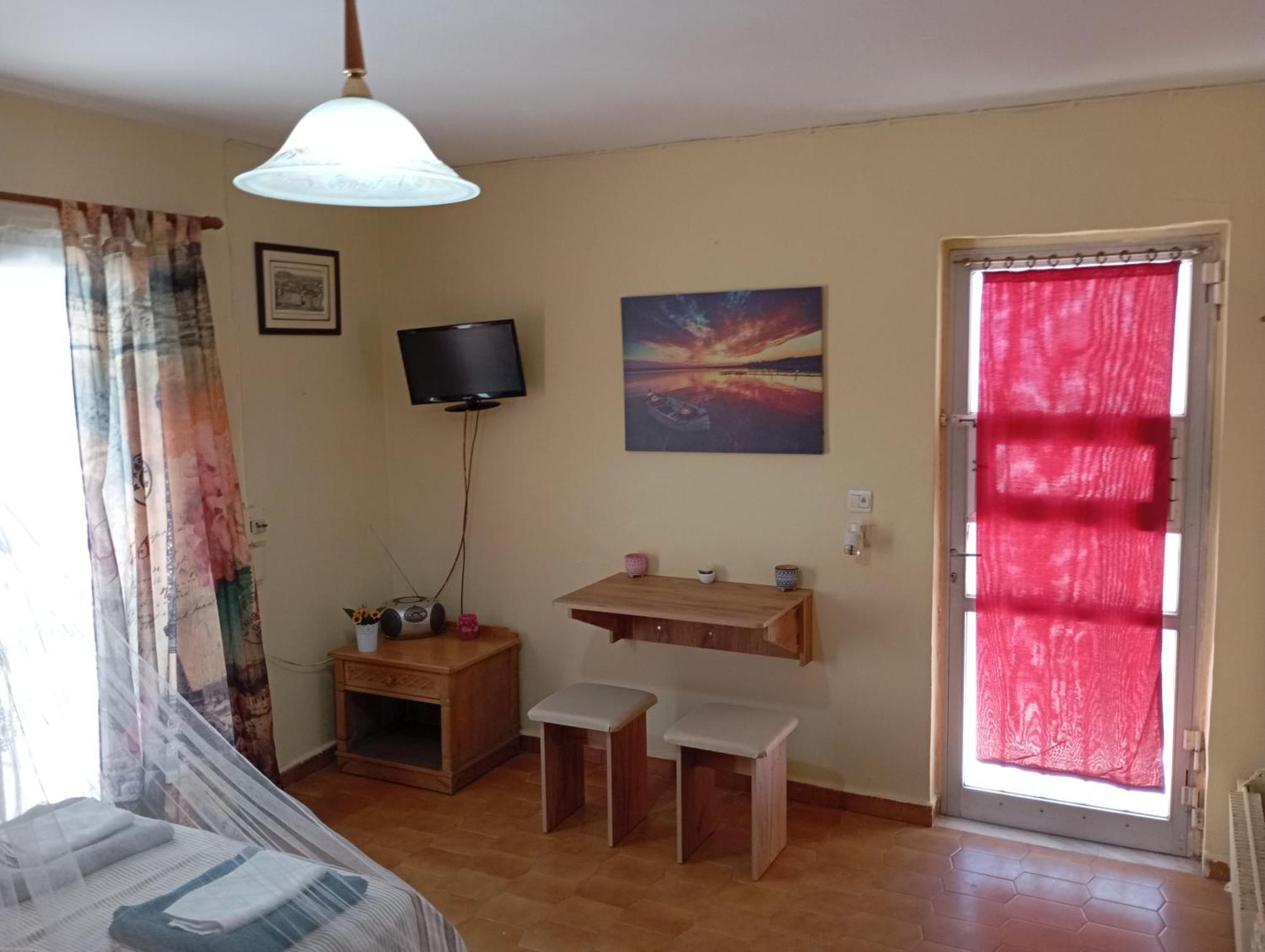 Y.M.Apartment Rhodes City Bagian luar foto
